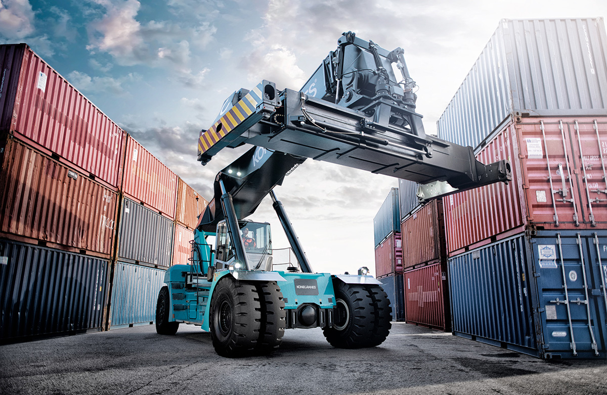 Reach Stacker 10 46 Tons 06 (1)