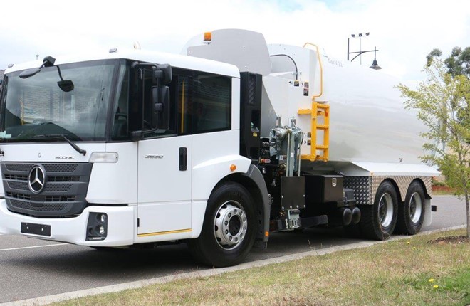 Poster Bucher Municipal Gen6 Side Loader2