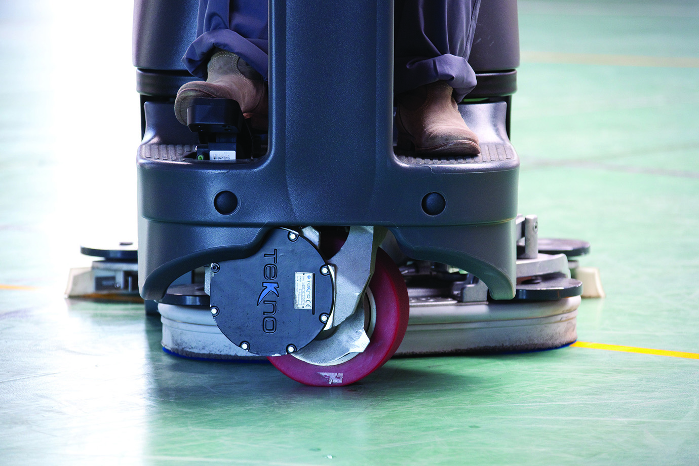 BR652 Moving Deck Front Rightb