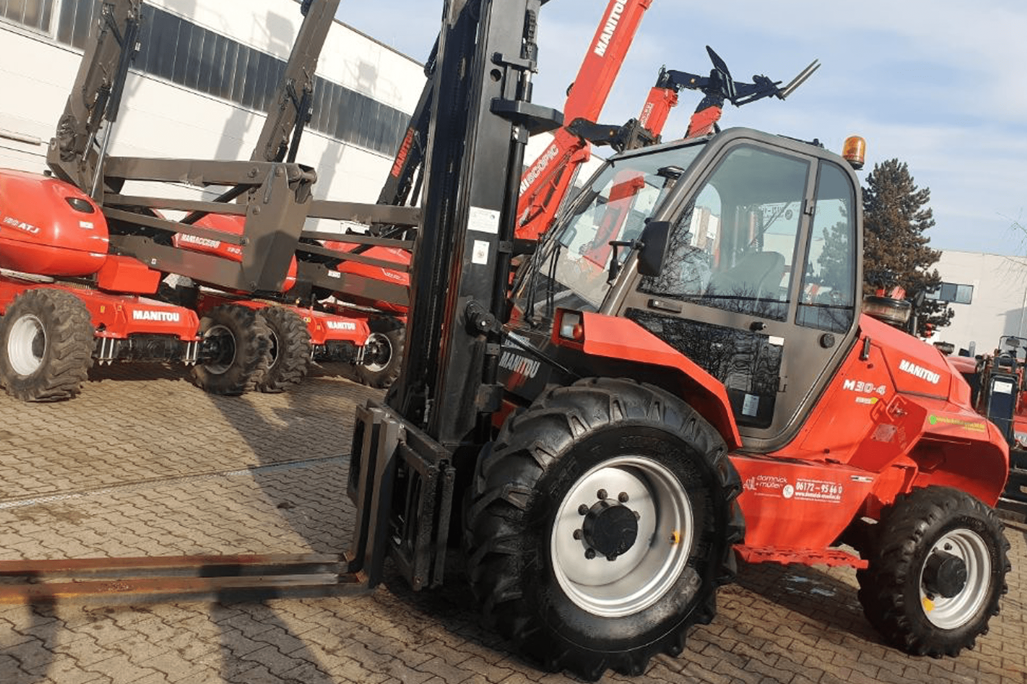 Manitou M 30 4 575X375 4 Min