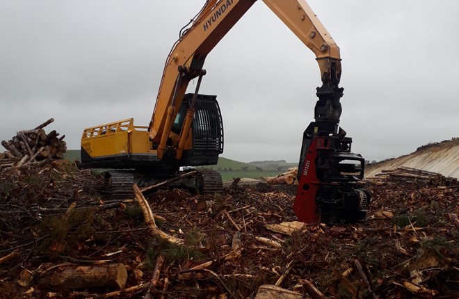 MA126043 (D129255) Hyundai 320LC 9 (7)