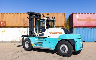 Ecolifting Electric Forklift 03