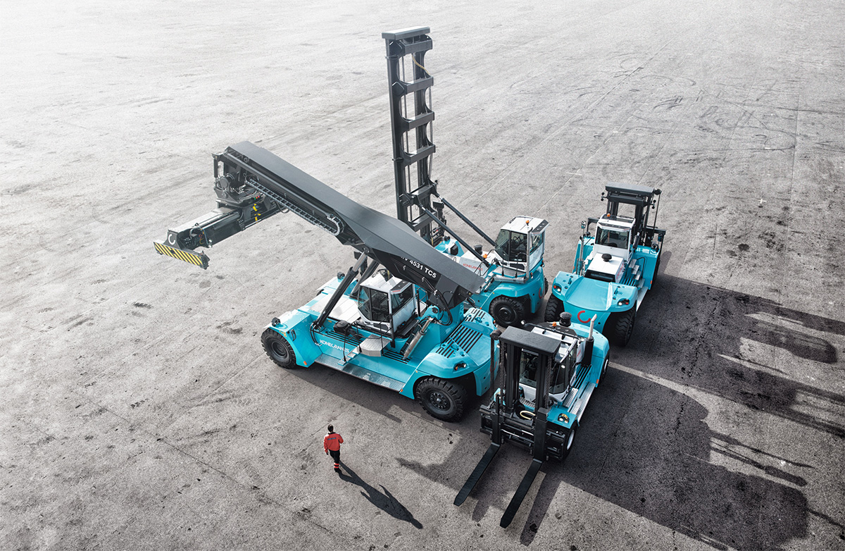 Reach Stacker 10 46 Tons 01 (1)