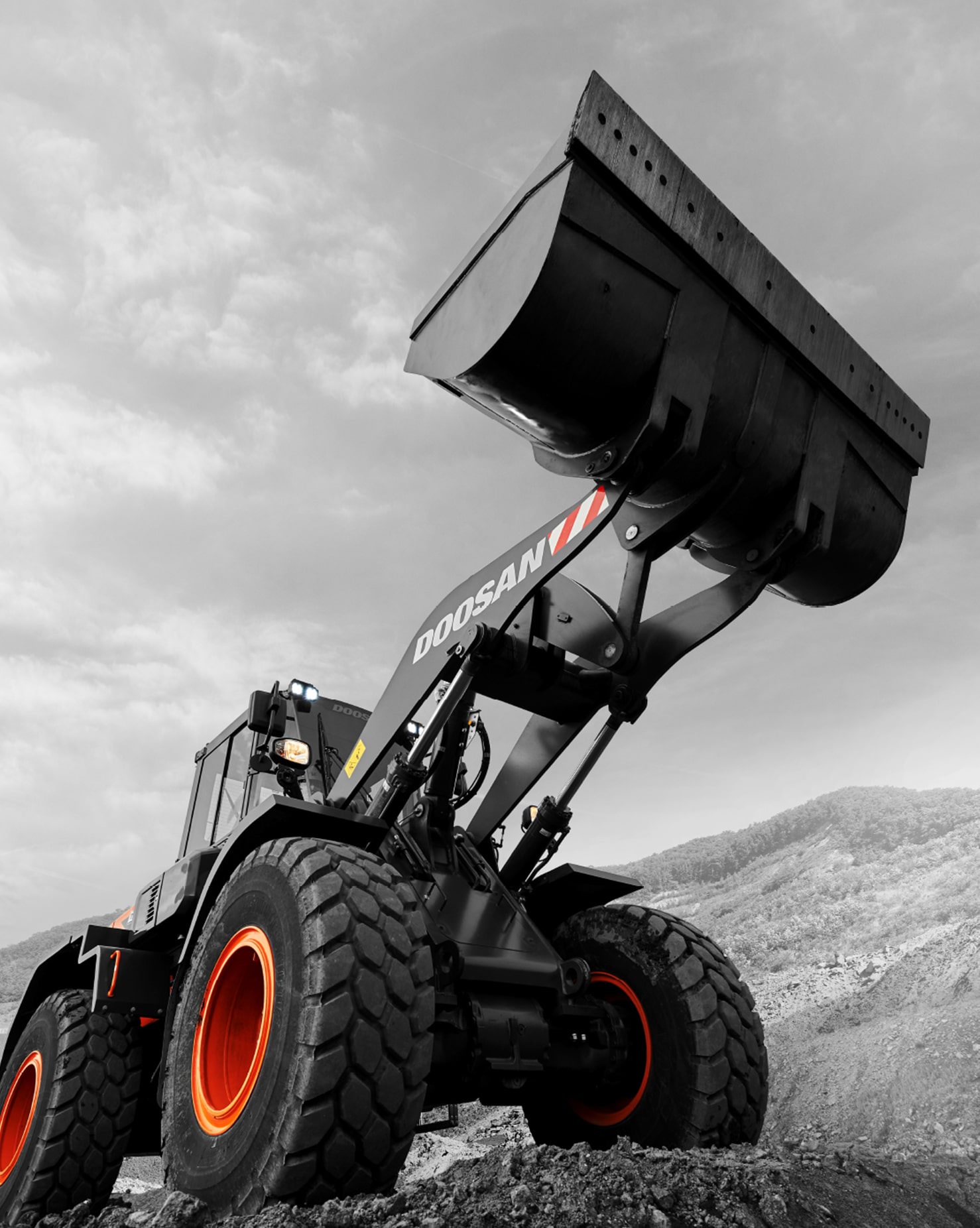 Develon DL250-7M | AB Equipment