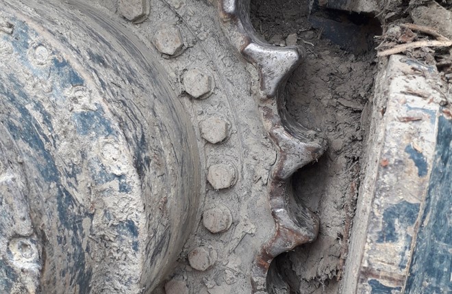 MA126043 (D129255) Hyundai 320LC 9 (5)