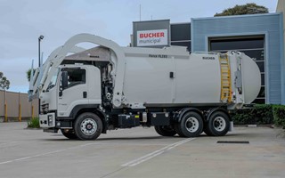 Isuzu FVY 240 300 X Bucher Force 285 19Lores